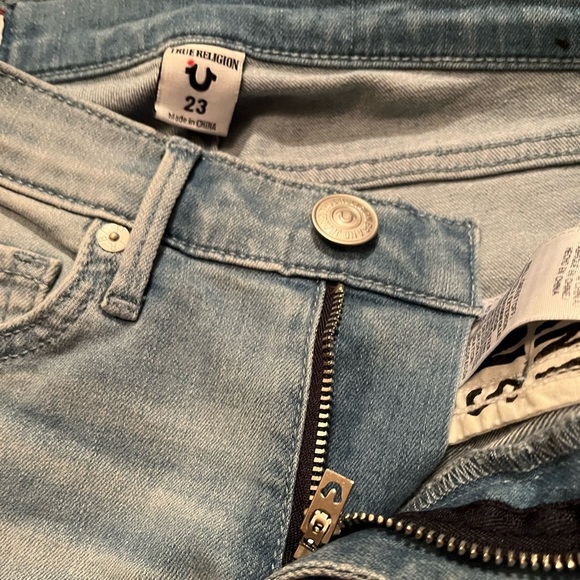 True Religion Women's Skinny Jeans - Blue with Red Floral Embroidery - Picture 10 of 14